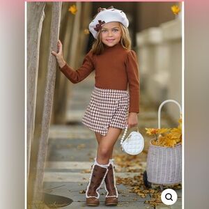 Ready Brown Turtleneck and Houndstooth Skort Set Size 10/12